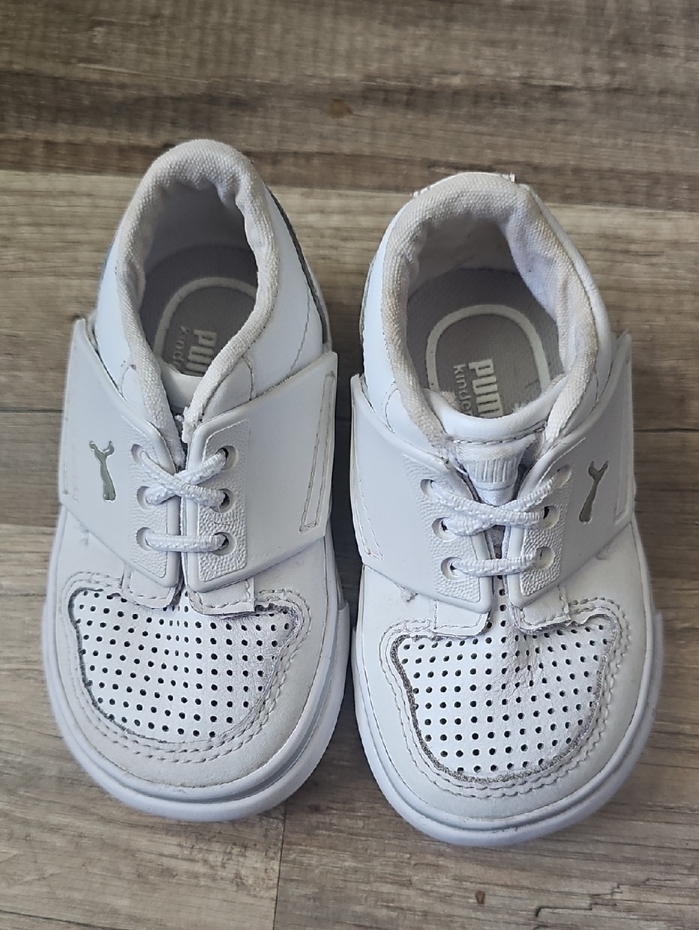 PUMA El Ace Kids White Leather Athletic Sneakers Size 4